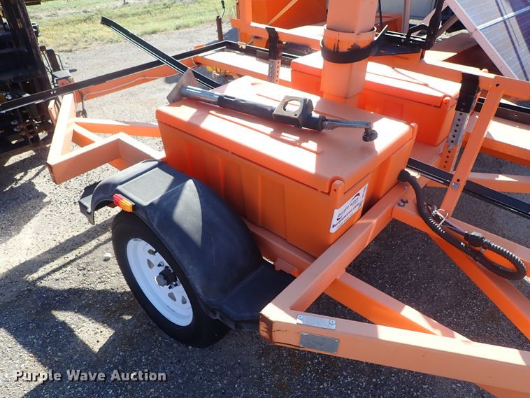 image for item DE1095 2011 Ver Mac PCMS 1210 message board trailer