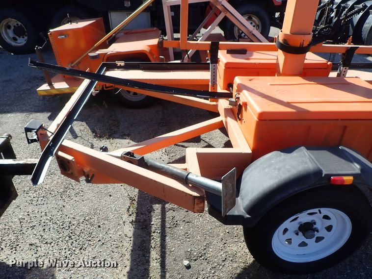 image for item DE1095 2011 Ver Mac PCMS 1210 message board trailer