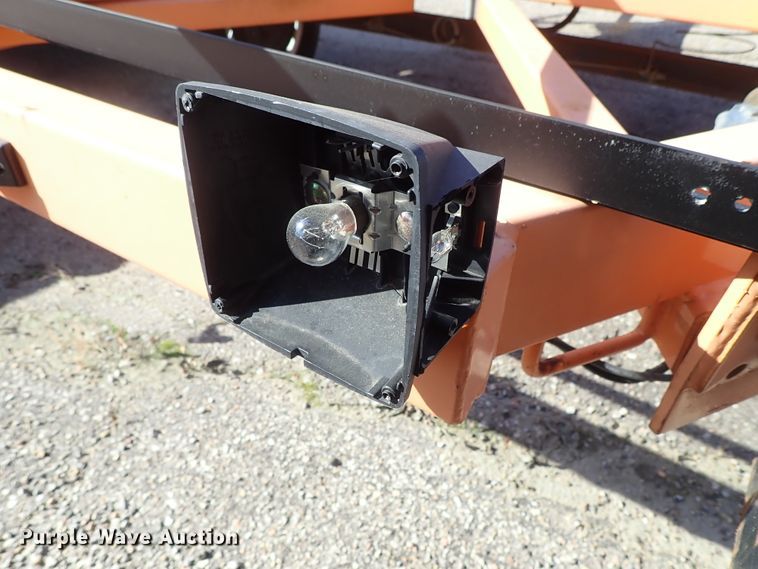 image for item DE1095 2011 Ver Mac PCMS 1210 message board trailer