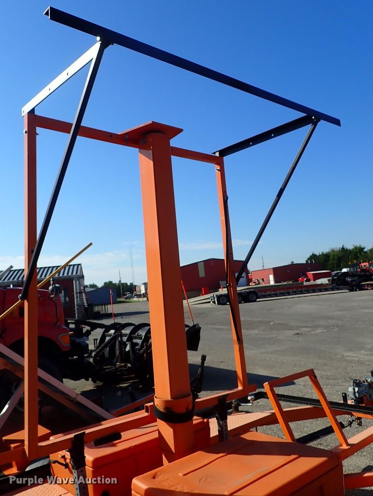 image for item DE1095 2011 Ver Mac PCMS 1210 message board trailer