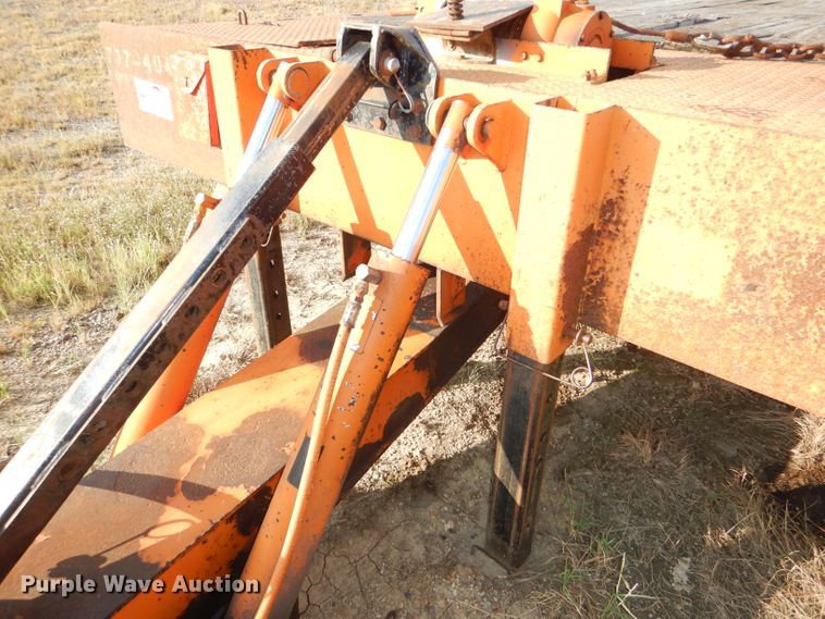 image for item DE4090 1994 Landoll 354-31 tilt deck equipment trailer