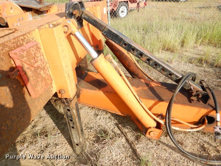 image for item DE4090 1994 Landoll 354-31 tilt deck equipment trailer