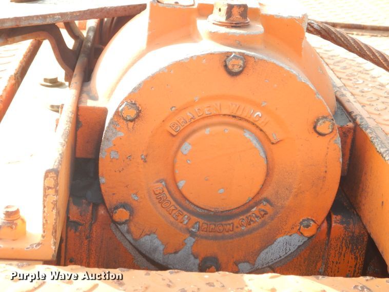 image for item DE4090 1994 Landoll 354-31 tilt deck equipment trailer