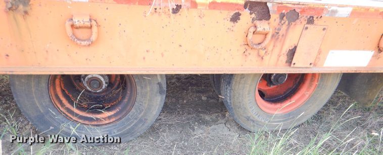 image for item DE4090 1994 Landoll 354-31 tilt deck equipment trailer