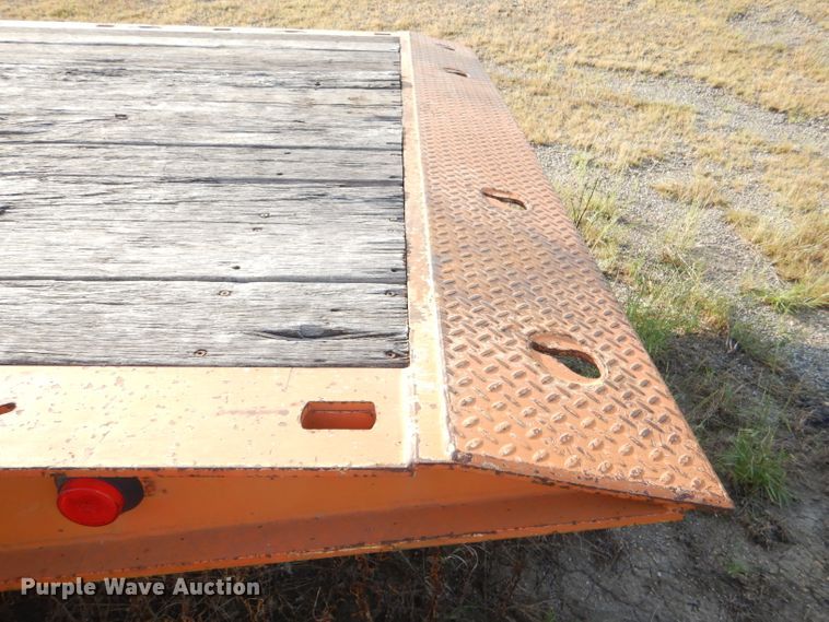 image for item DE4090 1994 Landoll 354-31 tilt deck equipment trailer