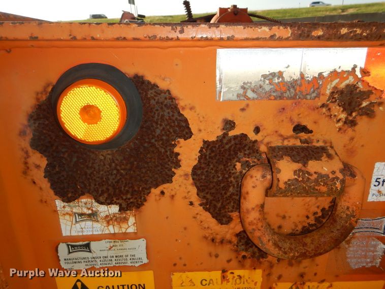 image for item DE4090 1994 Landoll 354-31 tilt deck equipment trailer