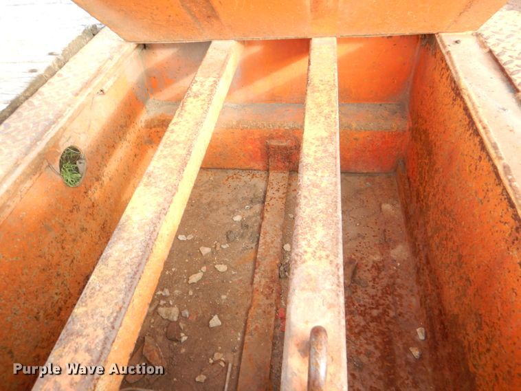 image for item DE4090 1994 Landoll 354-31 tilt deck equipment trailer