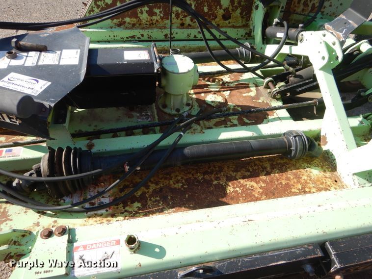 image for item DE4333 2006 Schulte XH1000Z rotary mower