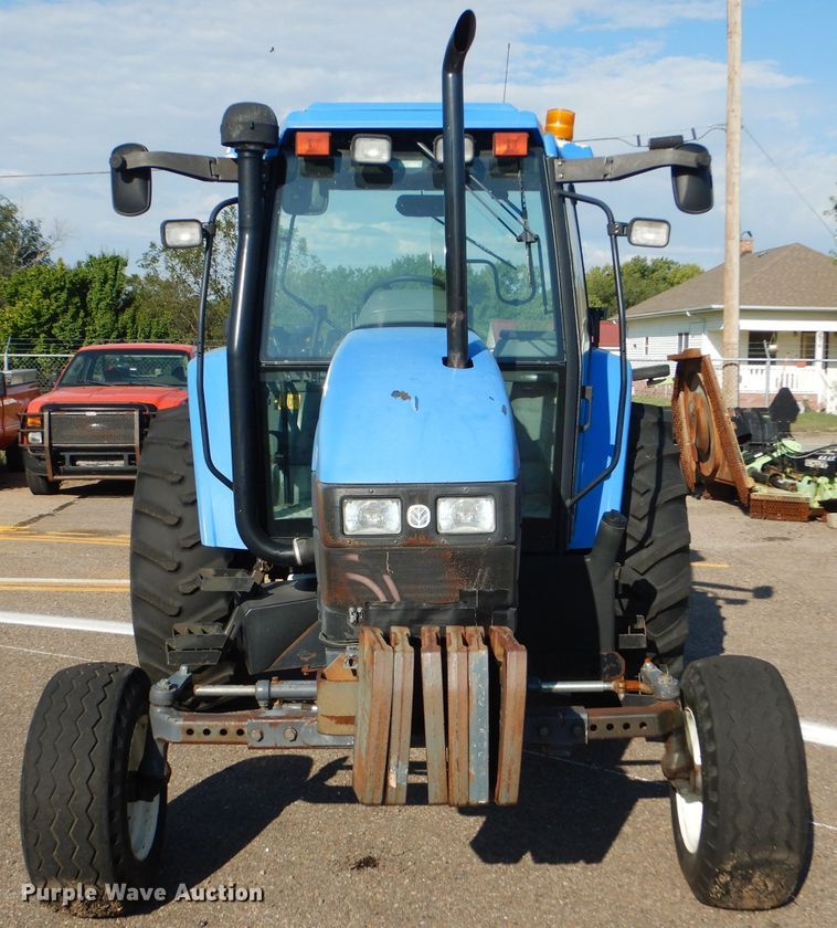 image for item DE4335 2001 New Holland TS100 tractor