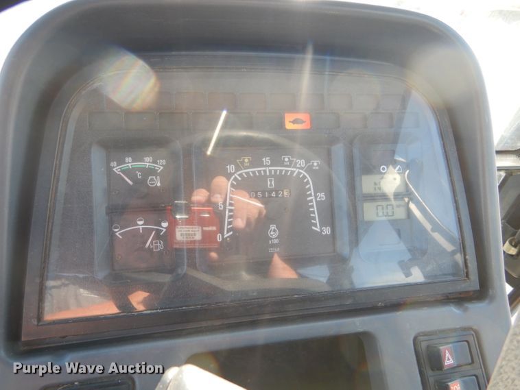 image for item DE4335 2001 New Holland TS100 tractor