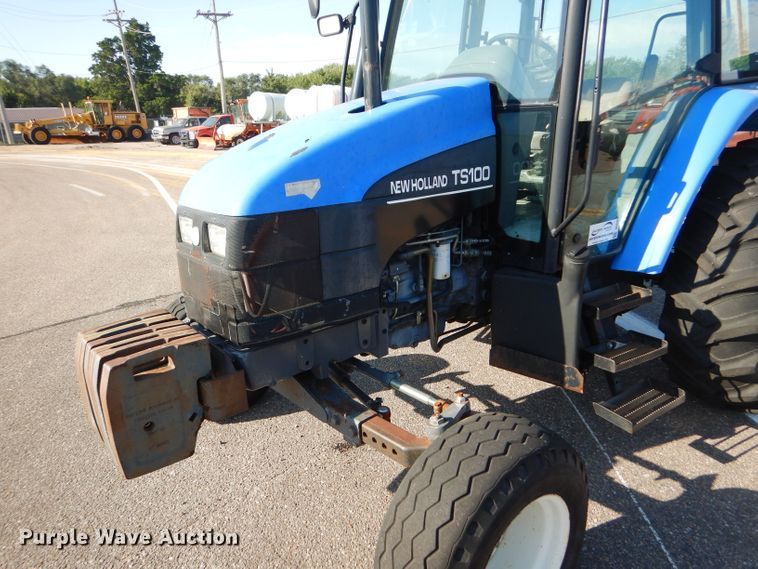 image for item DE4335 2001 New Holland TS100 tractor