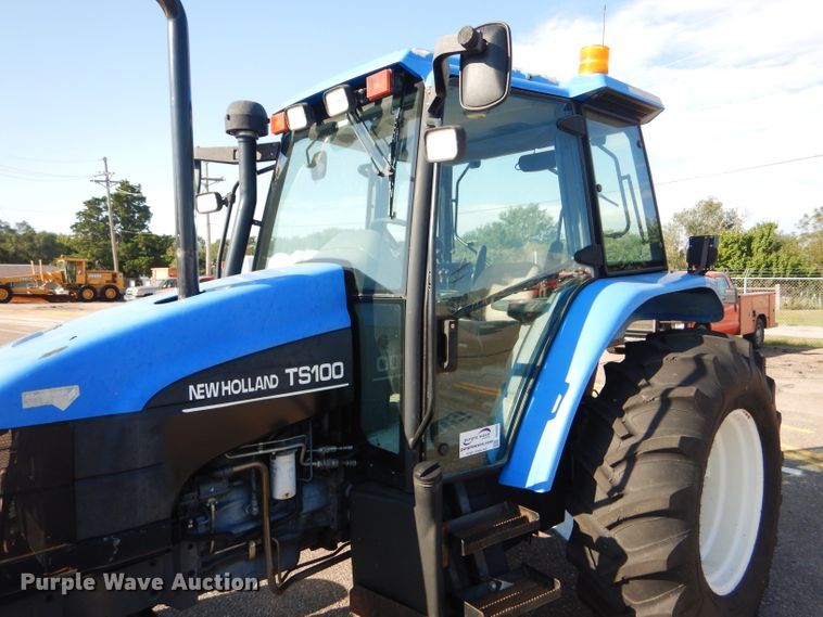 image for item DE4335 2001 New Holland TS100 tractor