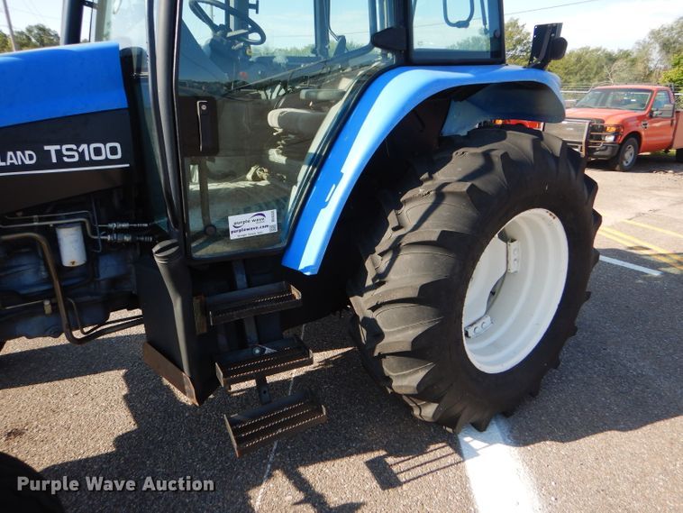 image for item DE4335 2001 New Holland TS100 tractor