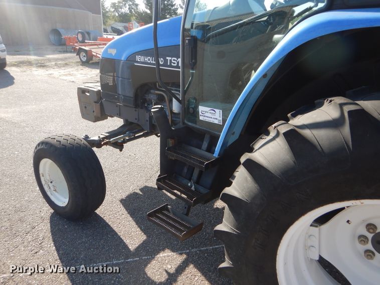 image for item DE4335 2001 New Holland TS100 tractor