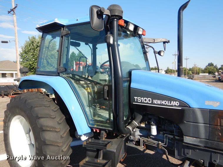 image for item DE4335 2001 New Holland TS100 tractor