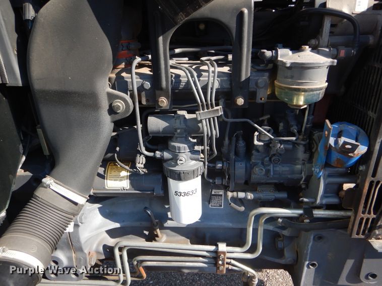 image for item DE4335 2001 New Holland TS100 tractor