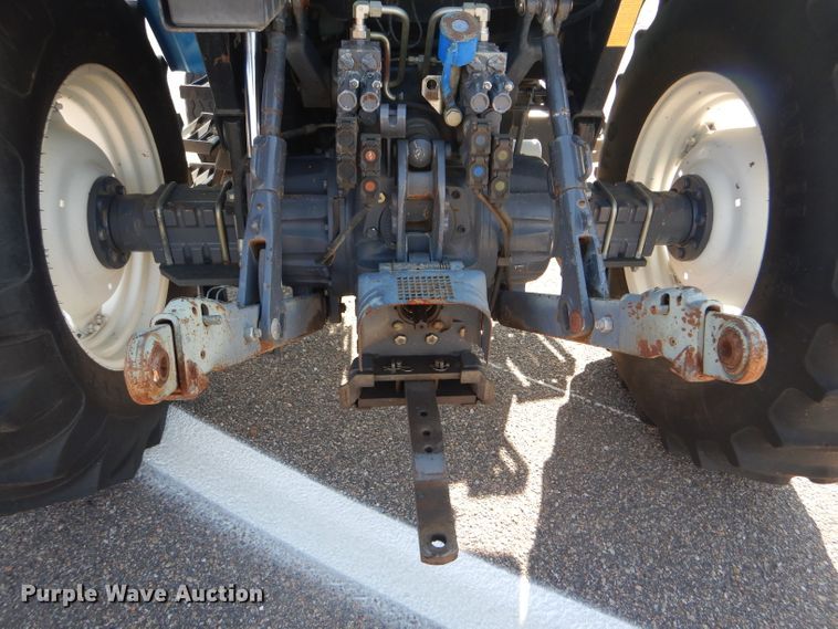 image for item DE4335 2001 New Holland TS100 tractor