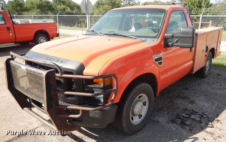 image for item DE4336 2009 Ford F250 Super Duty utility bed pickup truck