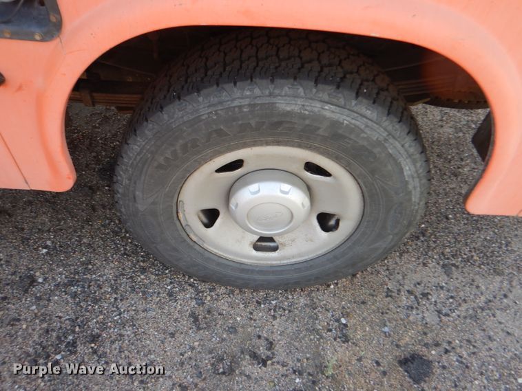 image for item DE4336 2009 Ford F250 Super Duty utility bed pickup truck