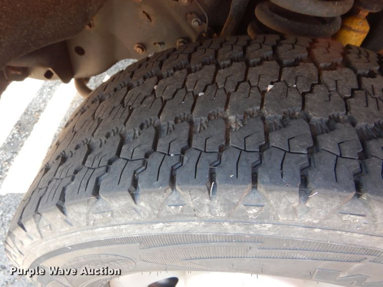 image for item DE4336 2009 Ford F250 Super Duty utility bed pickup truck