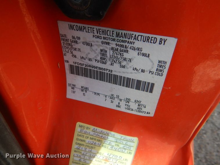 image for item DE4336 2009 Ford F250 Super Duty utility bed pickup truck