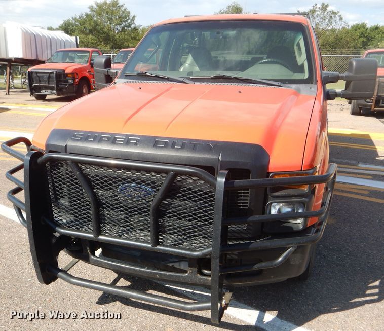 image for item DE4337 2008 Ford F250 Super Duty pickup truck
