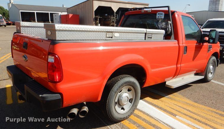 image for item DE4337 2008 Ford F250 Super Duty pickup truck