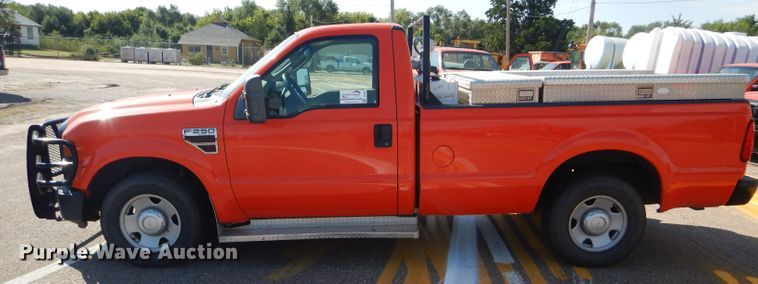 image for item DE4337 2008 Ford F250 Super Duty pickup truck