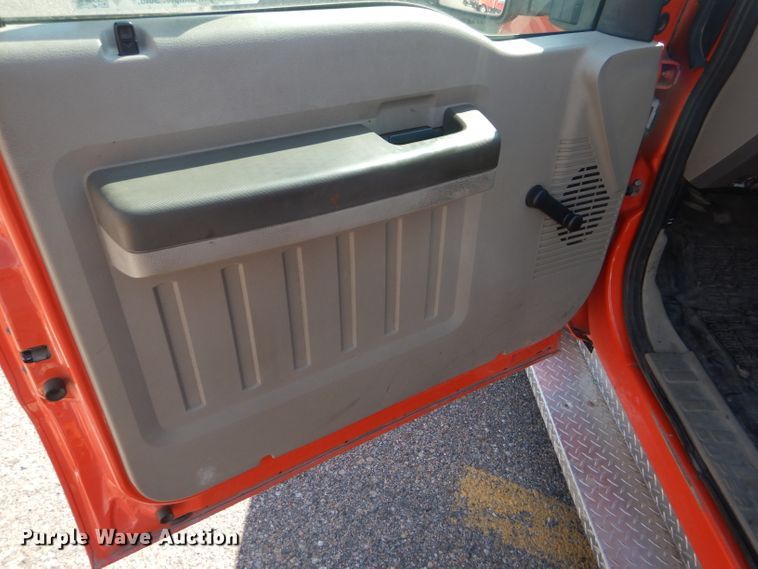 image for item DE4337 2008 Ford F250 Super Duty pickup truck