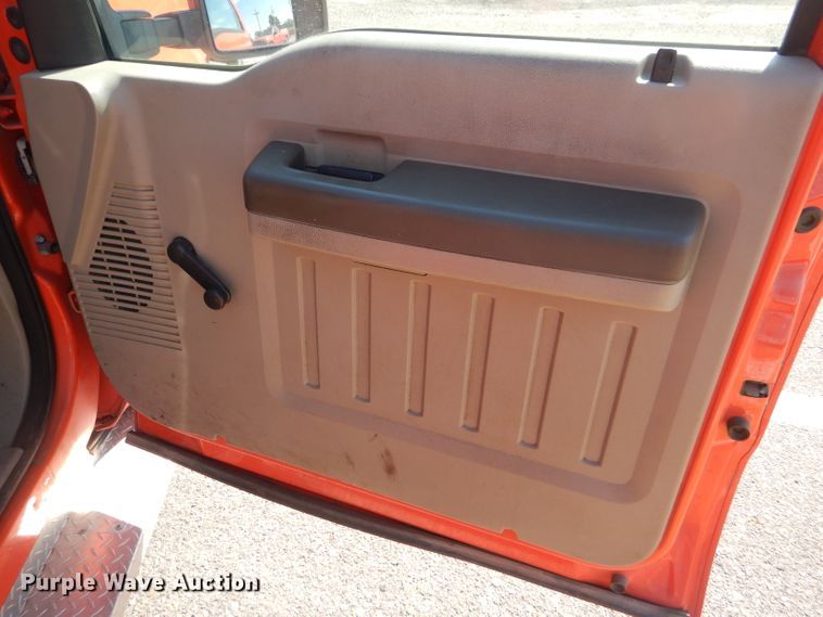 image for item DE4337 2008 Ford F250 Super Duty pickup truck