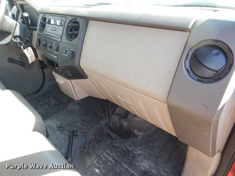 image for item DE4337 2008 Ford F250 Super Duty pickup truck