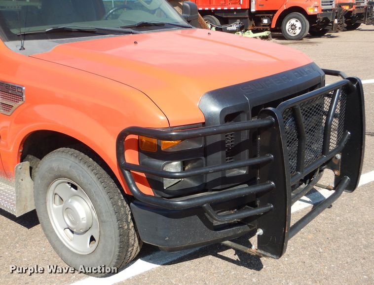image for item DE4337 2008 Ford F250 Super Duty pickup truck
