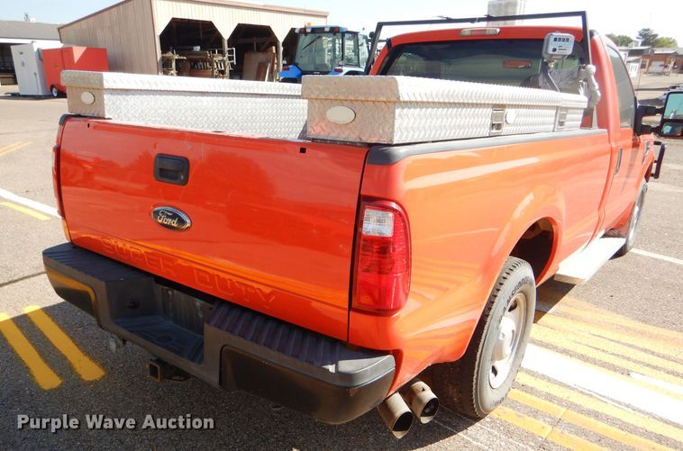 image for item DE4337 2008 Ford F250 Super Duty pickup truck