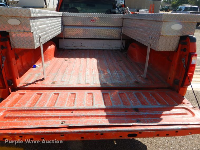 image for item DE4337 2008 Ford F250 Super Duty pickup truck