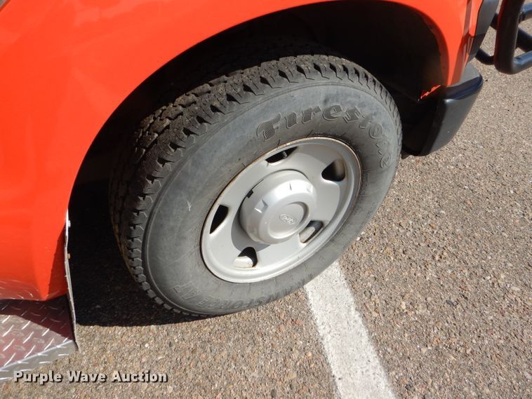 image for item DE4337 2008 Ford F250 Super Duty pickup truck