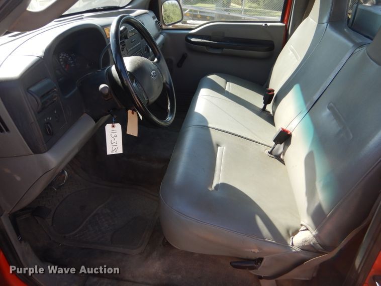 image for item DE4338 2006 Ford F250 Super Duty pickup truck