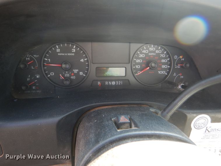 image for item DE4338 2006 Ford F250 Super Duty pickup truck