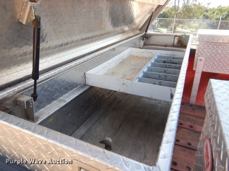 image for item DE4338 2006 Ford F250 Super Duty pickup truck