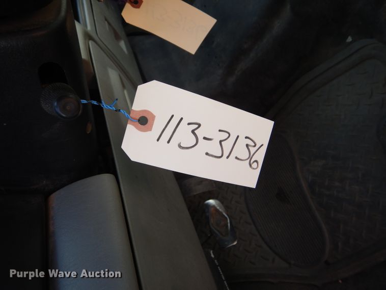 image for item DE4338 2006 Ford F250 Super Duty pickup truck