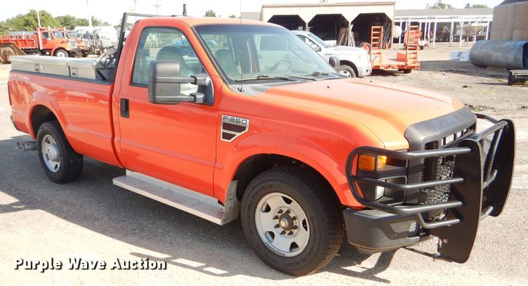 image for item DE4339 2008 Ford F250 Super Duty pickup truck