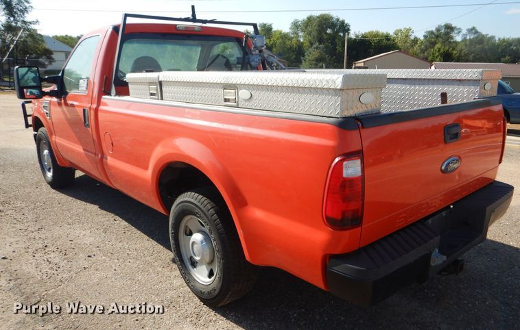 image for item DE4339 2008 Ford F250 Super Duty pickup truck