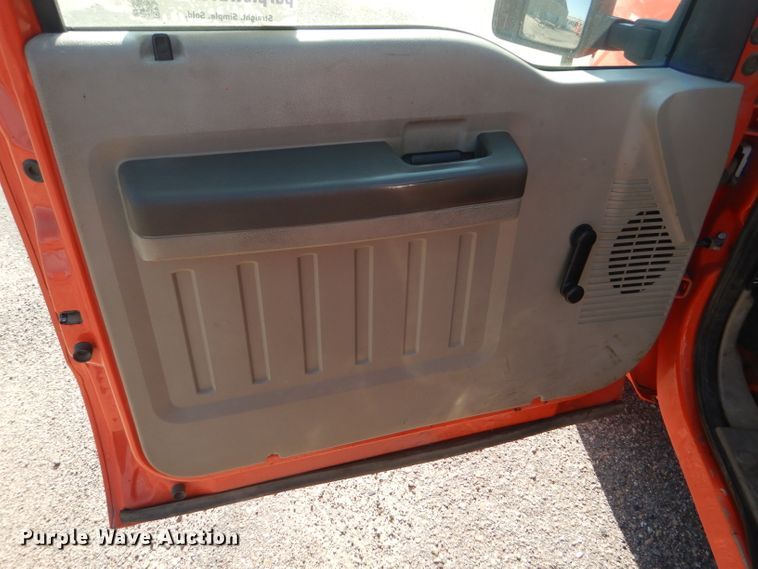 image for item DE4339 2008 Ford F250 Super Duty pickup truck