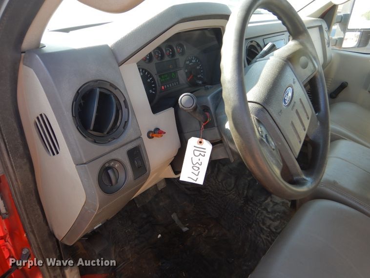 image for item DE4339 2008 Ford F250 Super Duty pickup truck