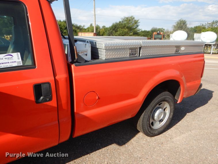 image for item DE4339 2008 Ford F250 Super Duty pickup truck