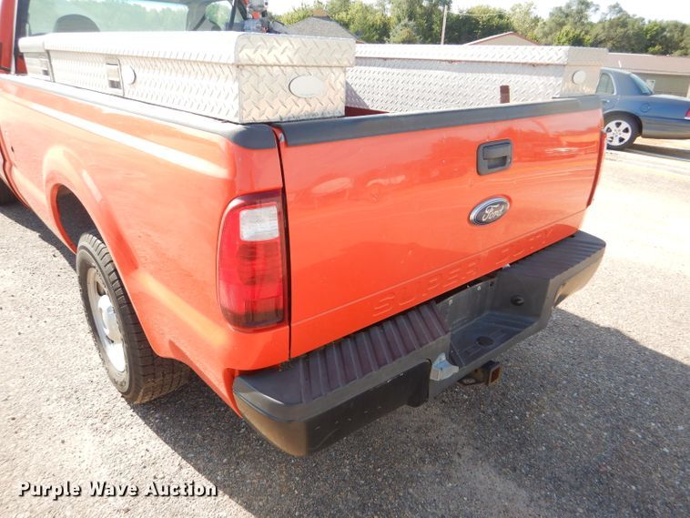 image for item DE4339 2008 Ford F250 Super Duty pickup truck
