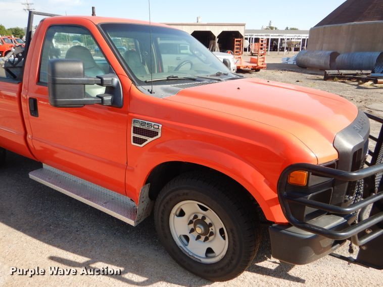 image for item DE4339 2008 Ford F250 Super Duty pickup truck