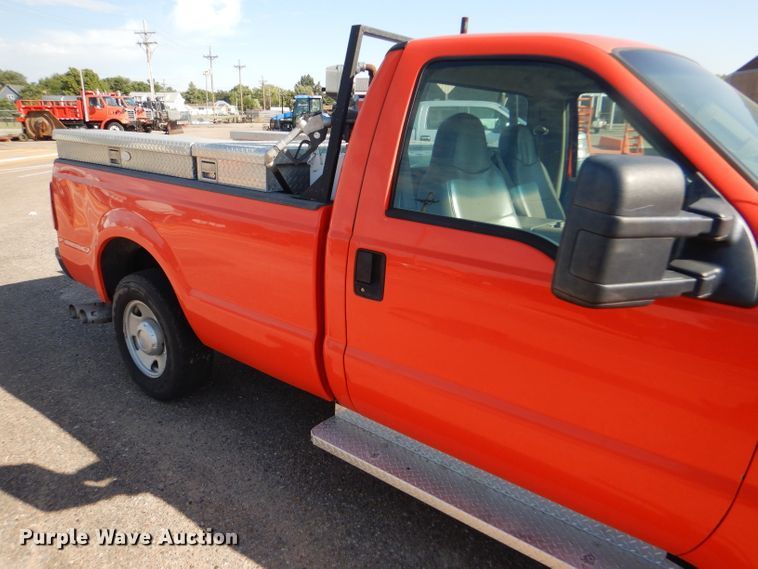 image for item DE4339 2008 Ford F250 Super Duty pickup truck