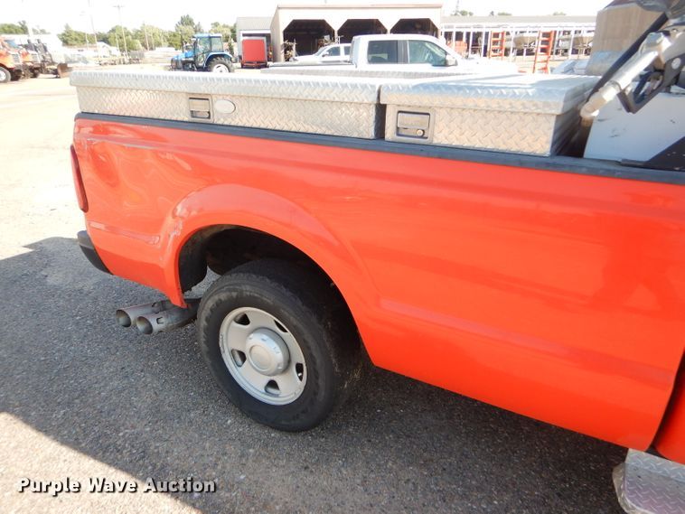 image for item DE4339 2008 Ford F250 Super Duty pickup truck