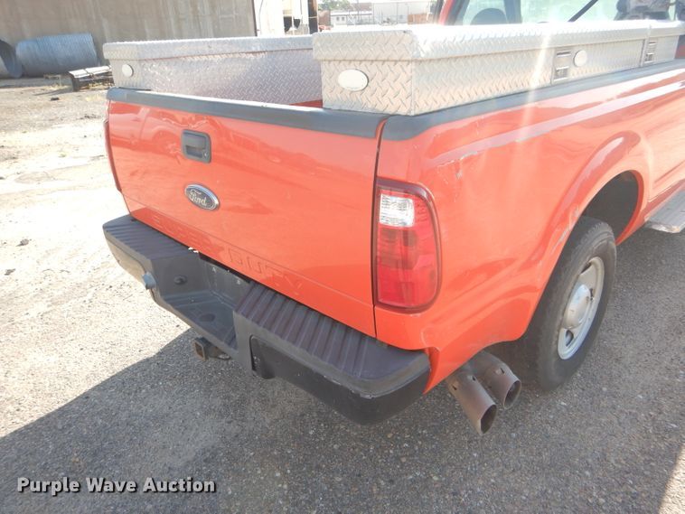 image for item DE4339 2008 Ford F250 Super Duty pickup truck
