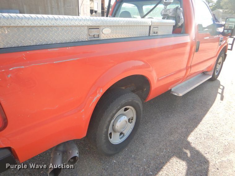 image for item DE4339 2008 Ford F250 Super Duty pickup truck